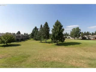 Photo #2: 22308725 Listing