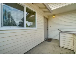 Photo #3: 22309249 Listing