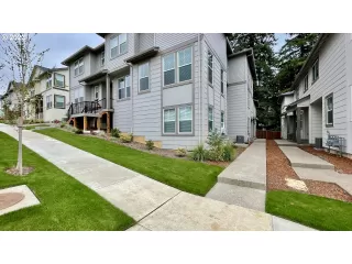 Photo #2: 22309569 Listing