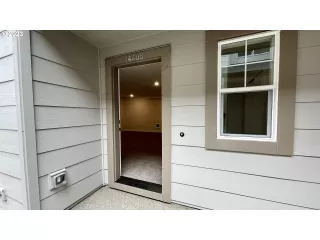 Photo #3: 22309569 Listing