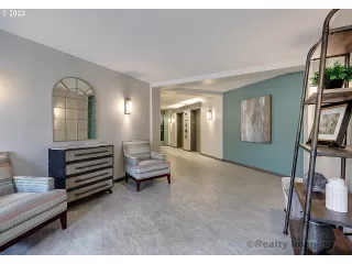 Photo #2: 22309577 Listing 