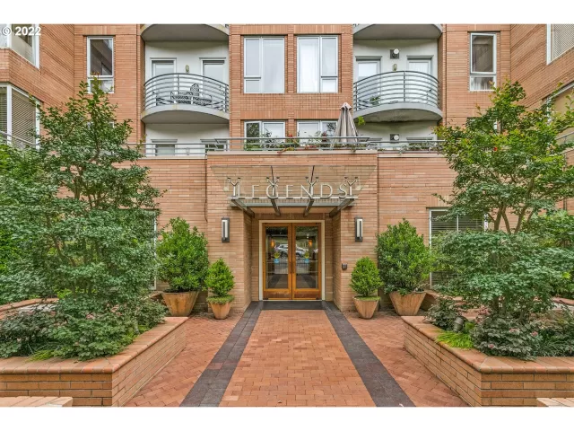 MLS: 22309993 Condo For Sale