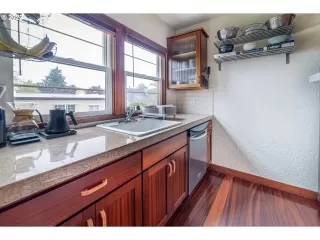 Photo #6: 22310225 Listing 