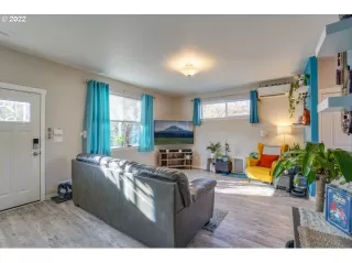 Photo #2: 22310267 Listing