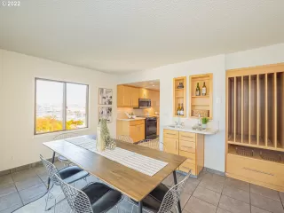 Photo #6: 22310541 Listing