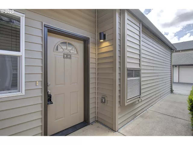 MLS: 22310568 Condo For Sale