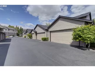 Photo #4: 22310568 Listing 