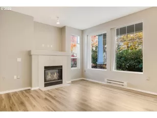 Photo #6: 22311735 Listing 