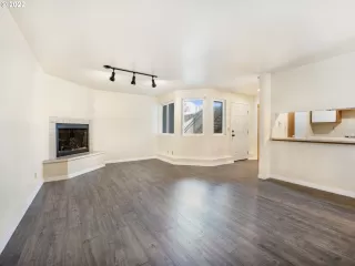 Photo #2: 22312895 Listing