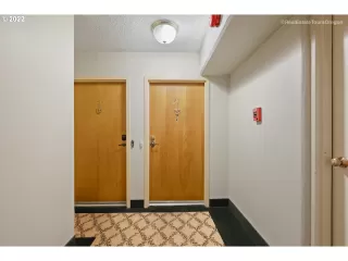 Photo #2: 22313119 Listing 