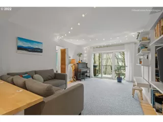 Photo #4: 22313119 Listing 