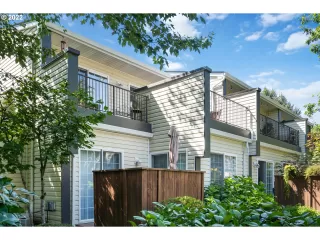 Photo #3: 22313933 Listing