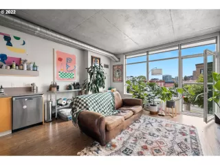 Photo #2: 22314139 Listing