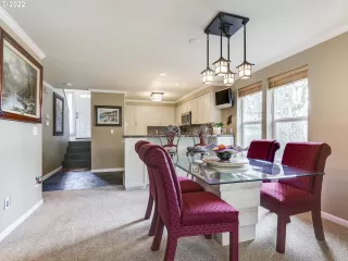 Photo #6: 22315333 Listing