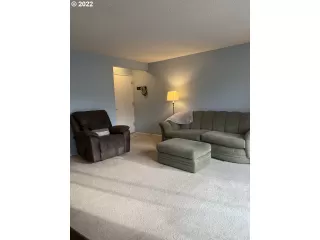 Photo #2: 22316075 Listing 