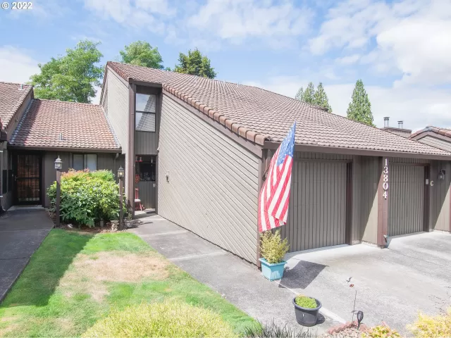 MLS: 22316452 Condo For Sale