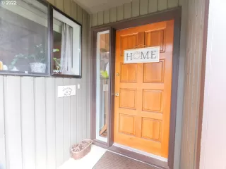 Photo #2: 22316452 Listing 