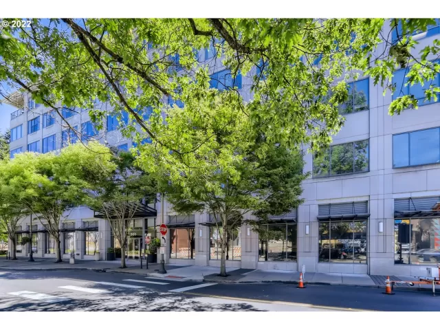 MLS: 22316550 Condo For Sale