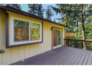 Photo #5: 22317063 Listing