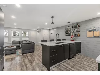 Photo #3: 22317599 Listing 