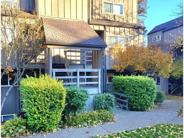 MLS: 22318025 Condo For Sale