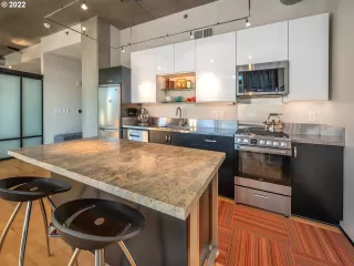 Photo #4: 22318675 Listing 