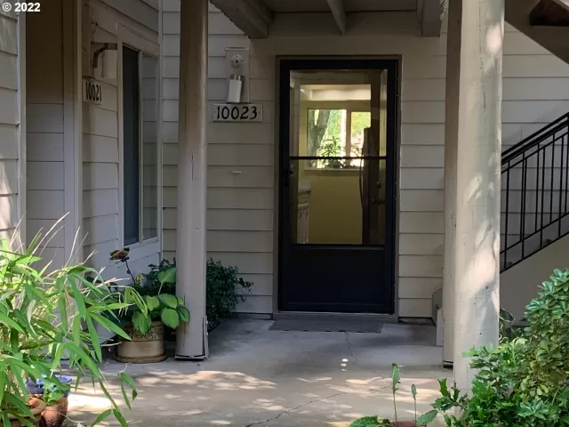 MLS: 22319294 Condo For Sale