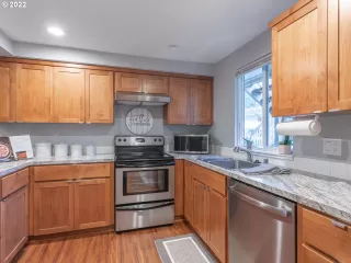 Photo #3: 22320091 Listing 