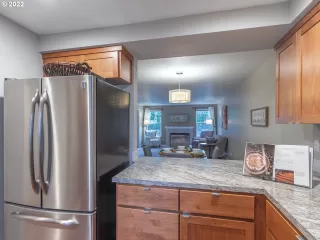 Photo #4: 22320091 Listing 