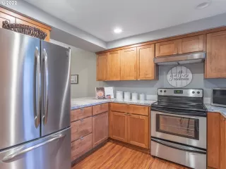 Photo #5: 22320091 Listing 