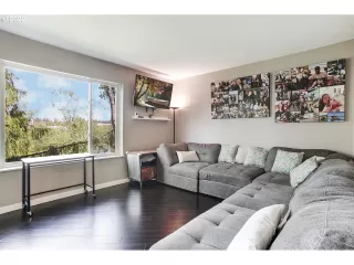 Photo #3: 22320147 Listing 