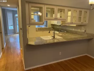 Photo #2: 22320429 Listing