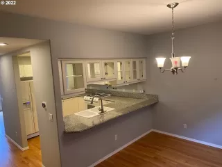 Photo #3: 22320429 Listing