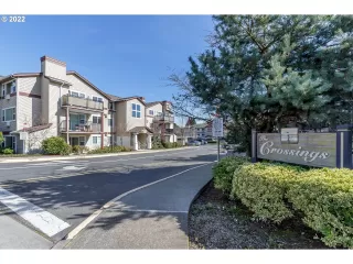 Photo #2: 22321053 Listing