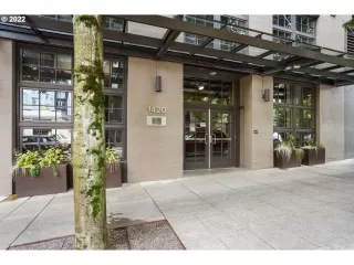 Photo #2: 22321286 Listing 