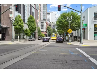 Photo #4: 22321286 Listing 