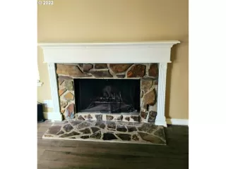 Photo #4: 22321781 Listing