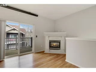 Photo #3: 22322244 Listing