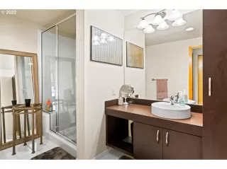 Photo #3: 22322334 Listing