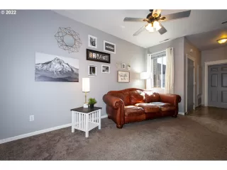 Photo #2: 22323015 Listing