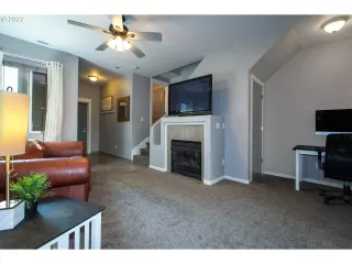 Photo #3: 22323015 Listing