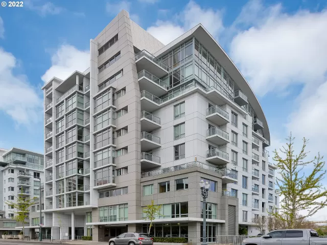MLS: 22323306 Condo For Sale