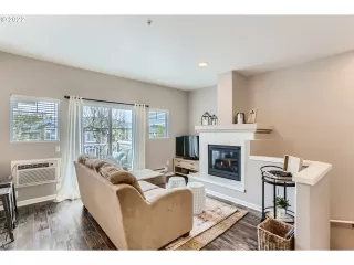 Photo #5: 22323995 Listing 