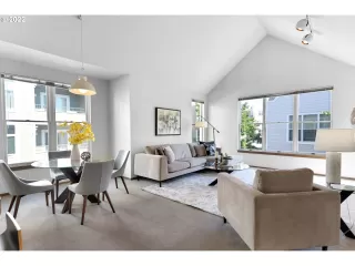 Photo #5: 22324638 Listing 