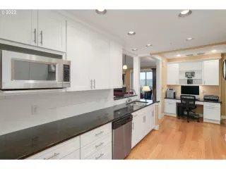 Photo #4: 22324745 Listing 