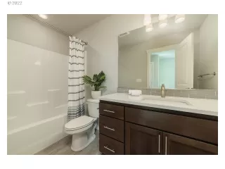 Photo #5: 22325702 Listing