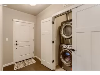 Photo #3: 22325840 Listing