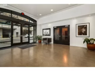 Photo #3: 22326335 Listing