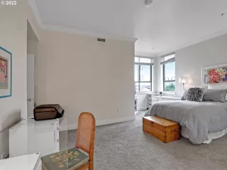 Photo #5: 22326349 Listing