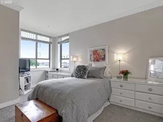 Photo #6: 22326349 Listing